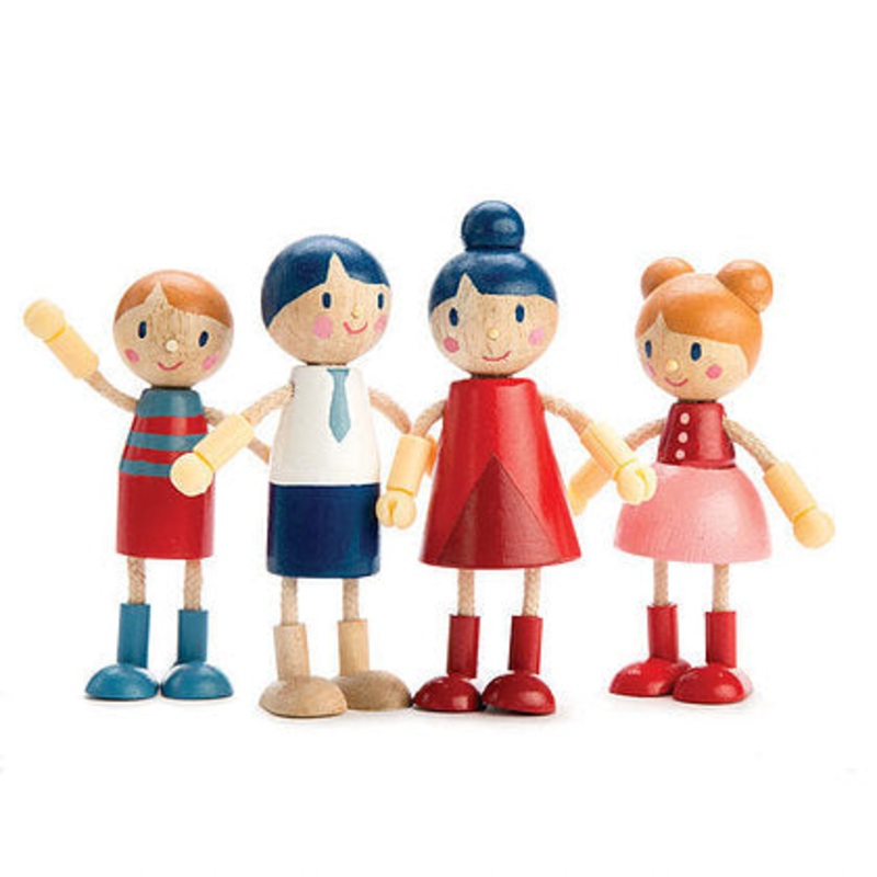 Tender Leaf Wooden Doll Family