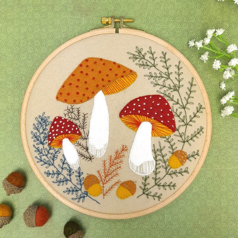 Toadstool Appliqu Hoop Craft Kit