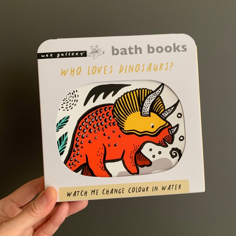Colour Me: Who Loves Dinosaurs?