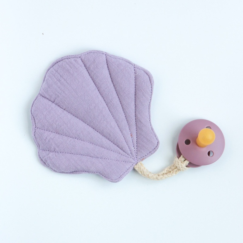 Oh Dubidu Shell Pacifier Holder | Lavender