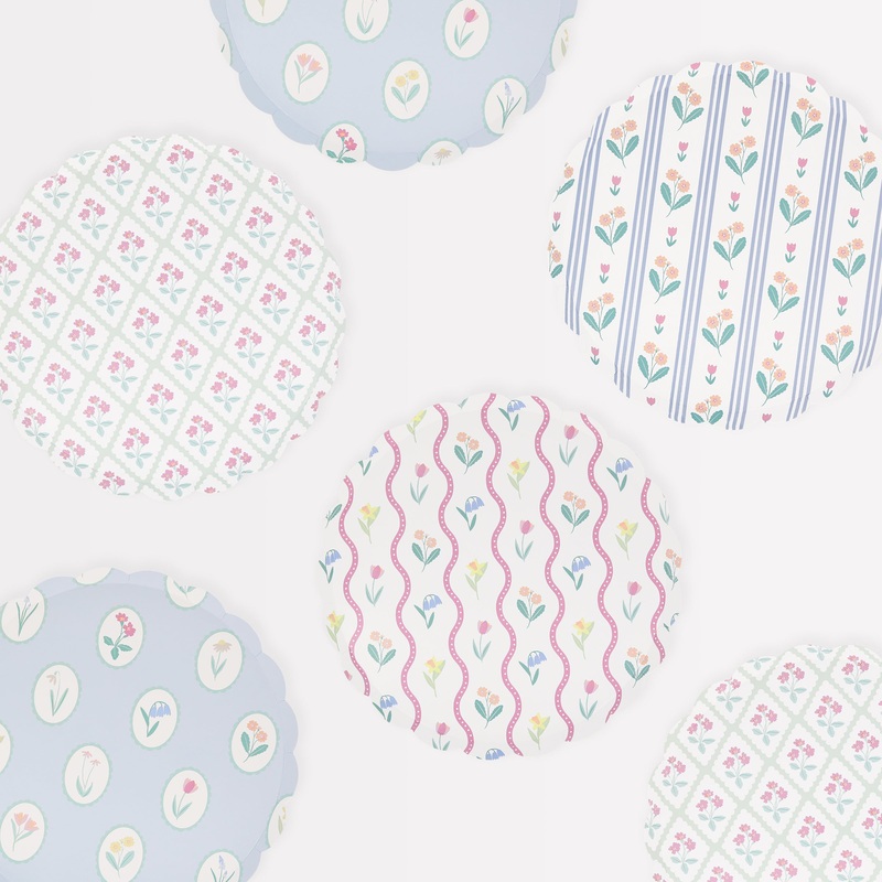 Bloomsbury Floral Pattern Side Plates (x 8)