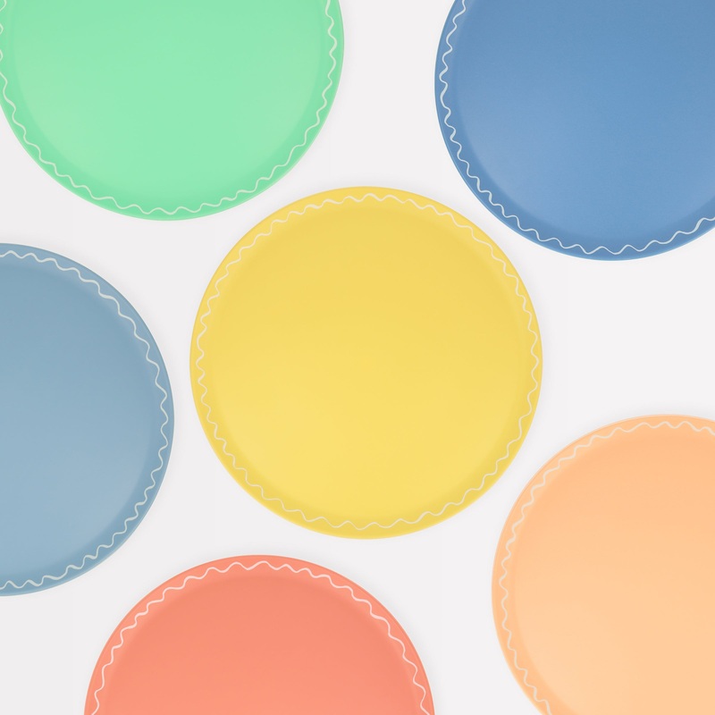 Mixed Set Reusable Large Plates (x 6)