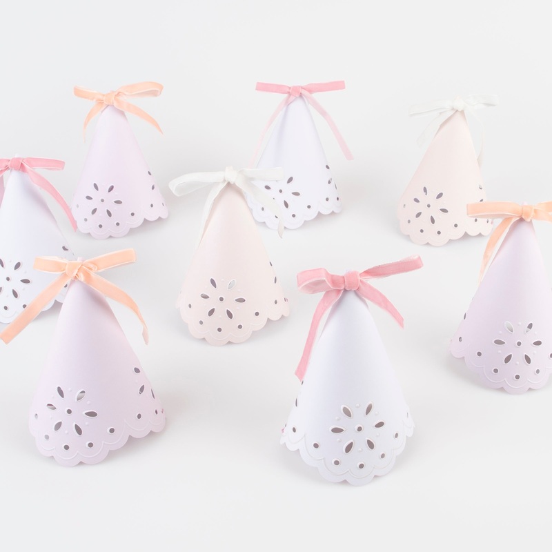 Broderie Anglaise Lace Party Hats (x 8)