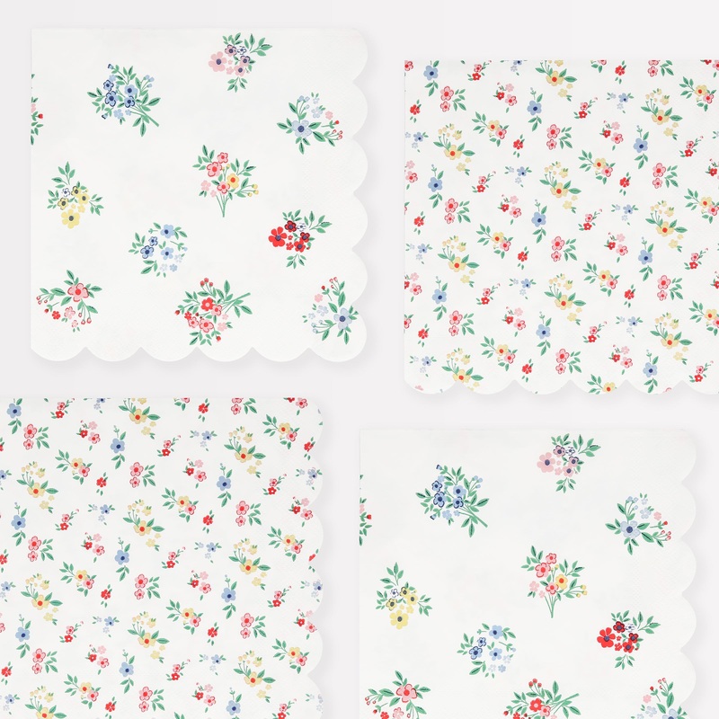 Ditsy Posy Scalloped Large Napkins (x 16)