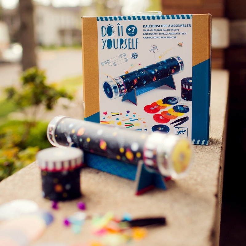 DIY Kaleidoscope Kit – Space Immersion by Djeco