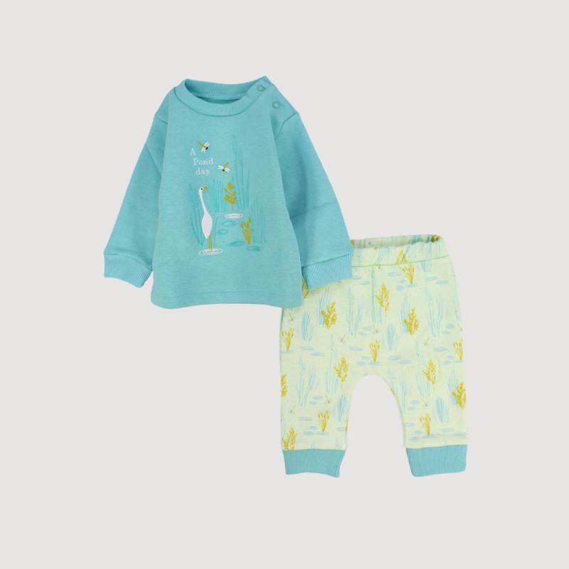 Swan In Water Long-Sleeved Fleeced Pajama